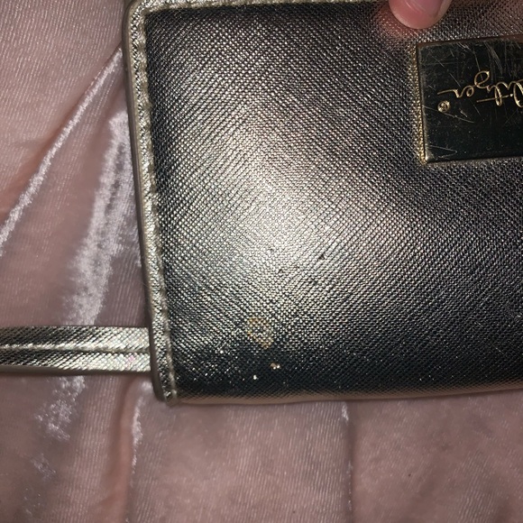 Lilly Pulitzer gold crossbody bag - Picture 6 of 6